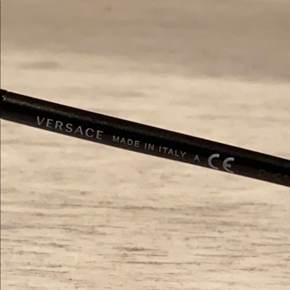 Versace unisex sunglasses authentic - Picture 8 of 12